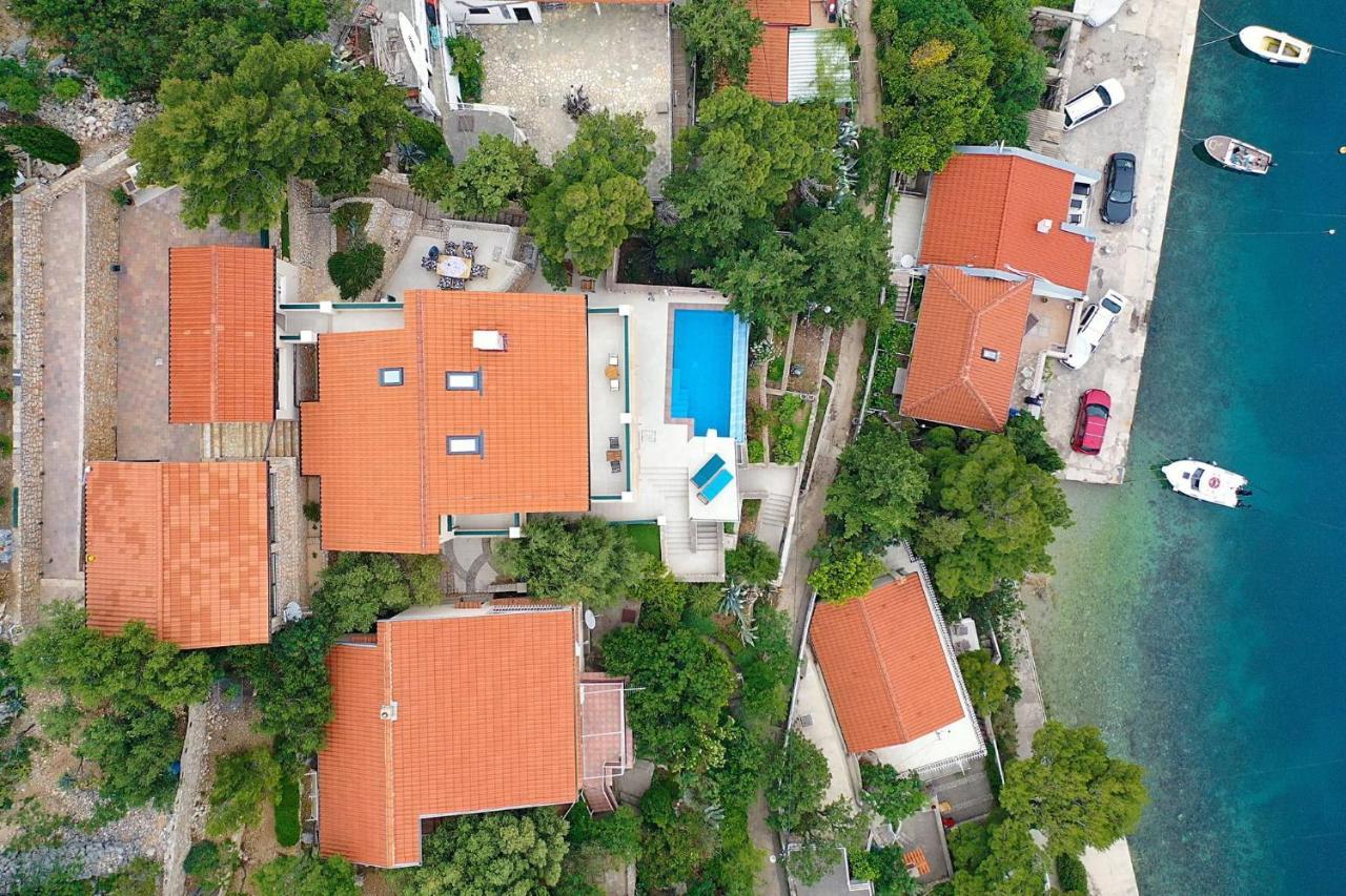 Villa Relax , With Seaview And Two Pools Near Beach Старіґрад Екстер'єр фото