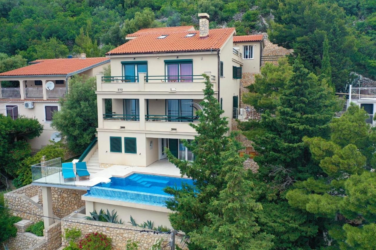 Villa Relax , With Seaview And Two Pools Near Beach Старіґрад Екстер'єр фото